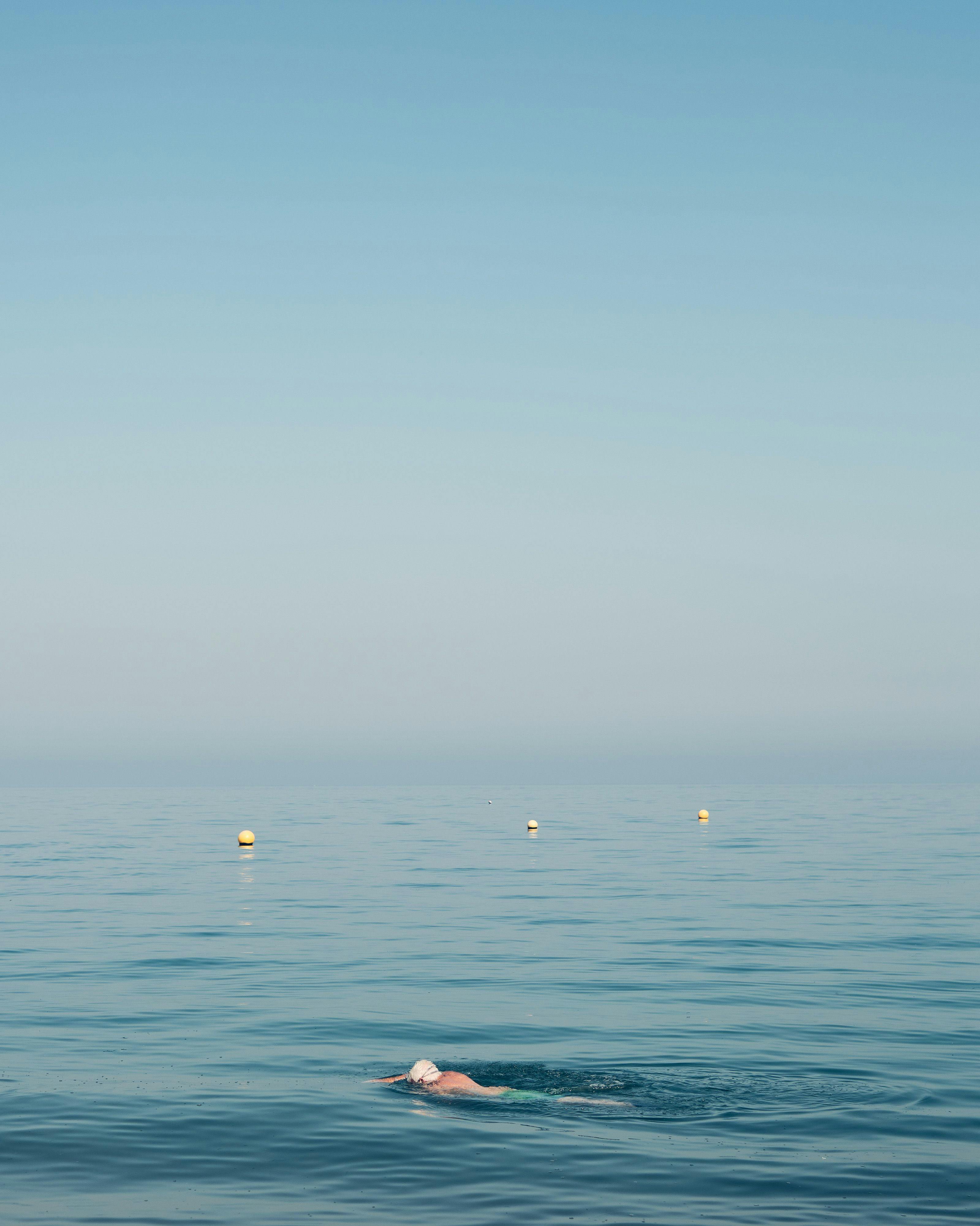 A swimmer cutting through the sea